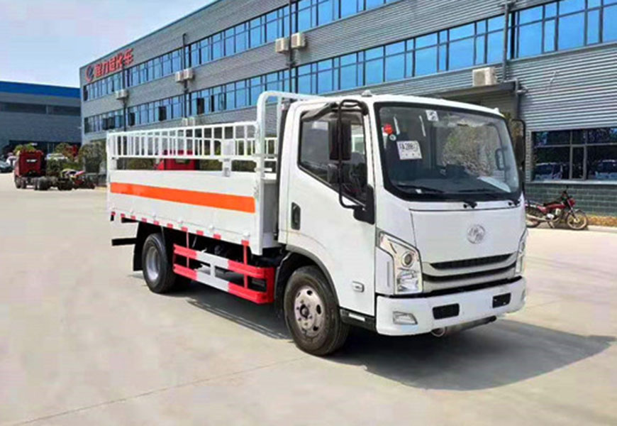 躍進(jìn)超越氣瓶運(yùn)輸車(chē)