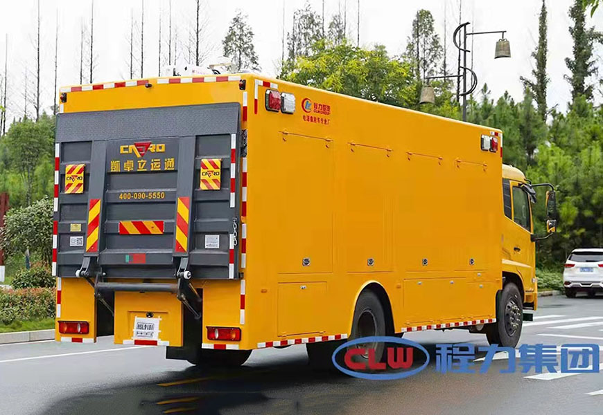 東風(fēng)天錦排水搶險(xiǎn)救援車(chē)